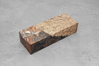 Гибрид из акрила и стабилизированной древесины, блок 131×48×29мм