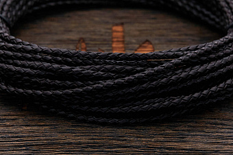 Кожаный плетенный шнурок 3,0мм, отрез кратно 1м (темно-коричневый)